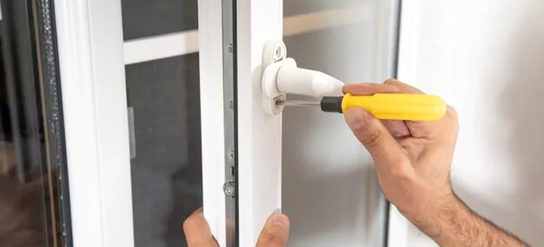Casement Window Handle Replacement in Richmond West, FL