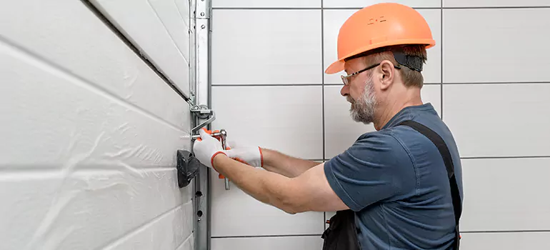 Garage Door Repair in Richmond West