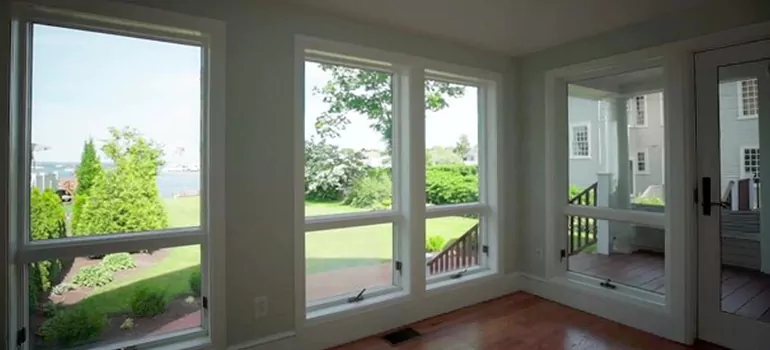 Double-hung Window Repair in Richmond West, FL