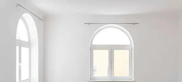 Small Hopper Window in Richmond West, FL